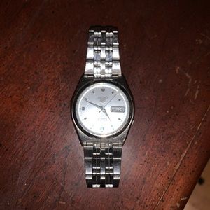 Men’s dress watch